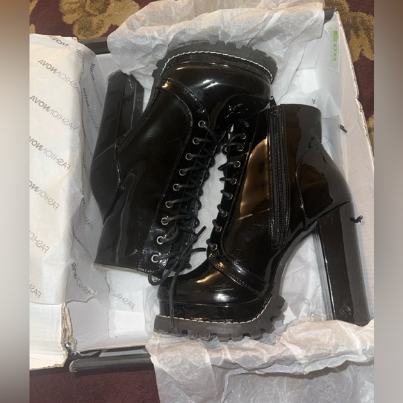 Platform chunky heel combat ankle boot - Picture 2 of 5